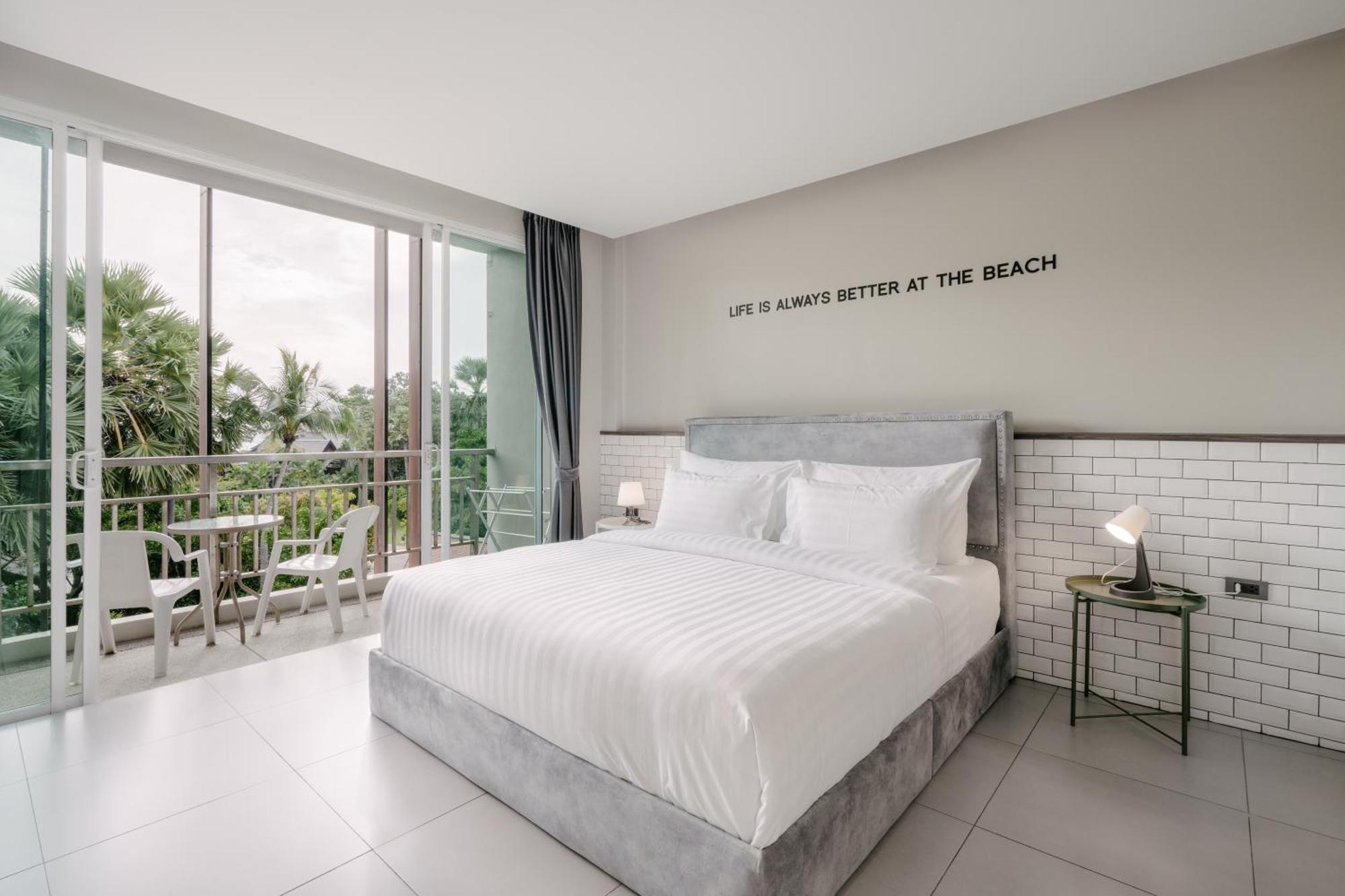 Sugar Ohana Poshtel Pantai Kata Luaran gambar