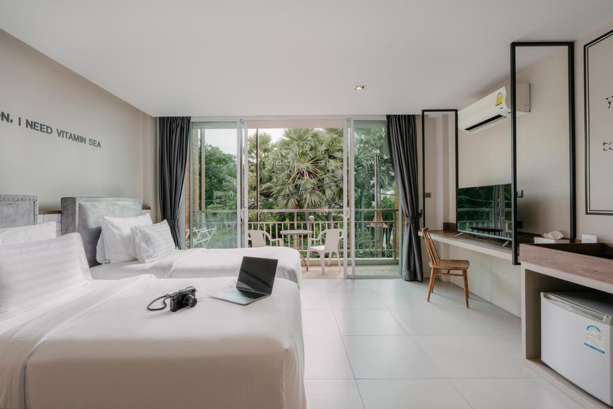 Sugar Ohana Poshtel Pantai Kata Luaran gambar